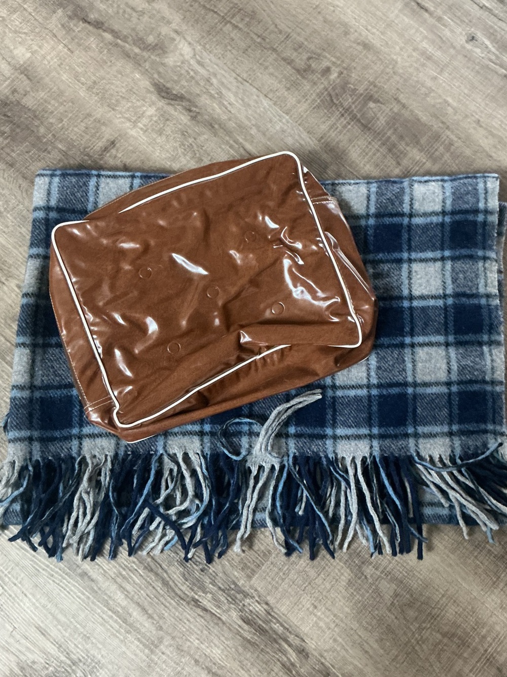 Vintage PENDLETON Robe In A Bag 52x70 Inch Blue Gray Plaid Wool Blanket Fringe